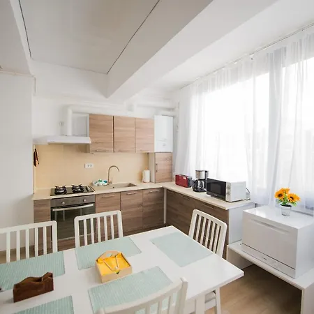 Apartel Matignon * Năvodari