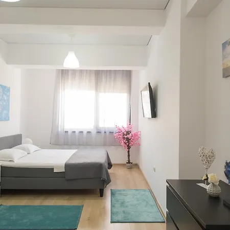 Apartel Matignon 아파트 *